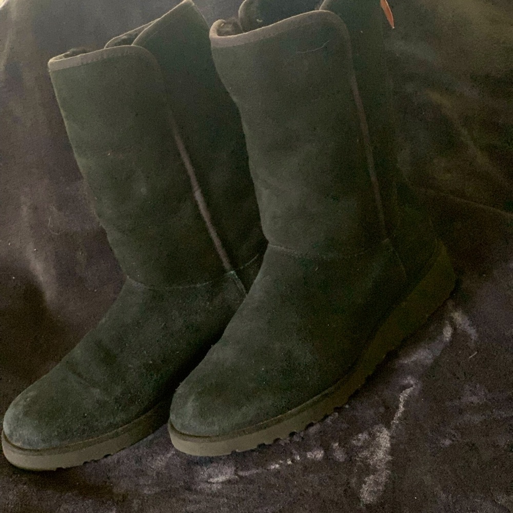 *🛍BB🛍* UGG Amie Boot, Black, Size 9.5